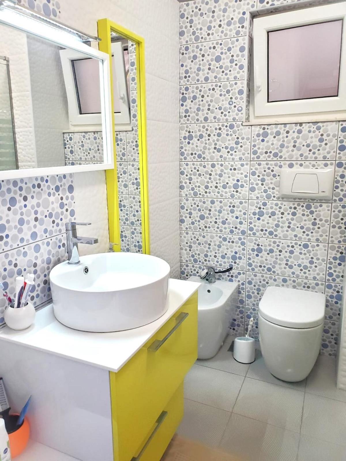 Vlorë Sofia'S Holiday Apartment מראה חיצוני תמונה