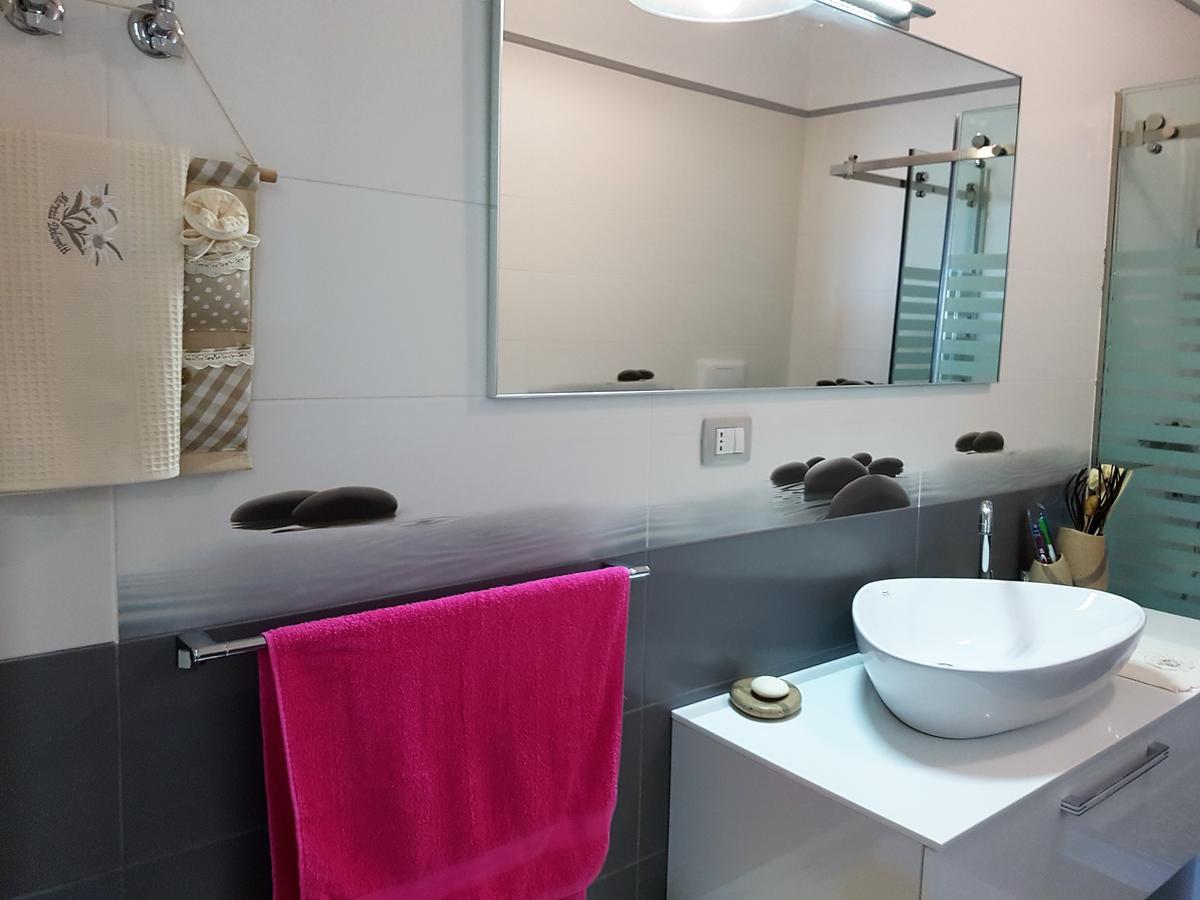 Vlorë Sofia'S Holiday Apartment מראה חיצוני תמונה