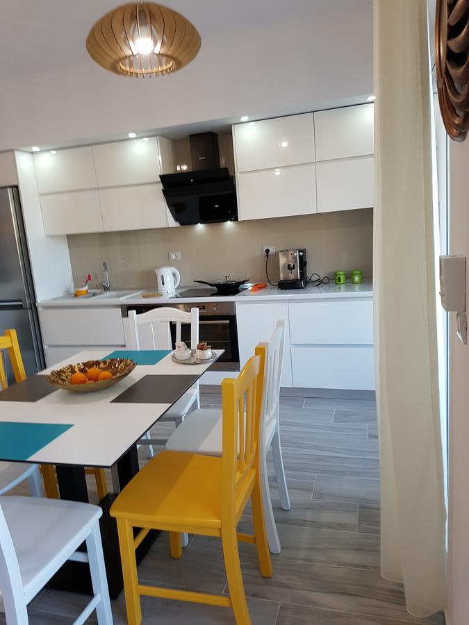 Vlorë Sofia'S Holiday Apartment מראה חיצוני תמונה