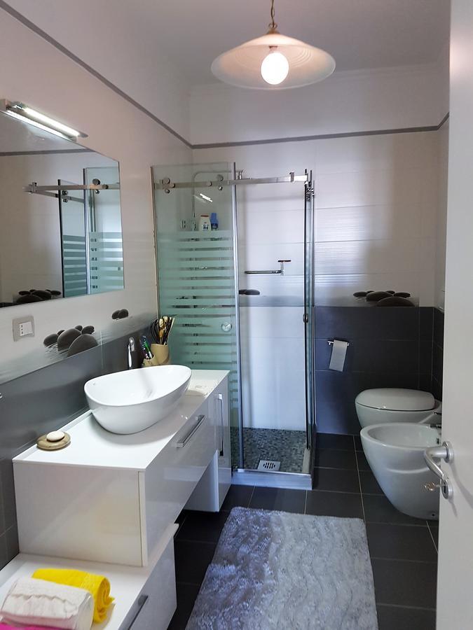 Vlorë Sofia'S Holiday Apartment מראה חיצוני תמונה
