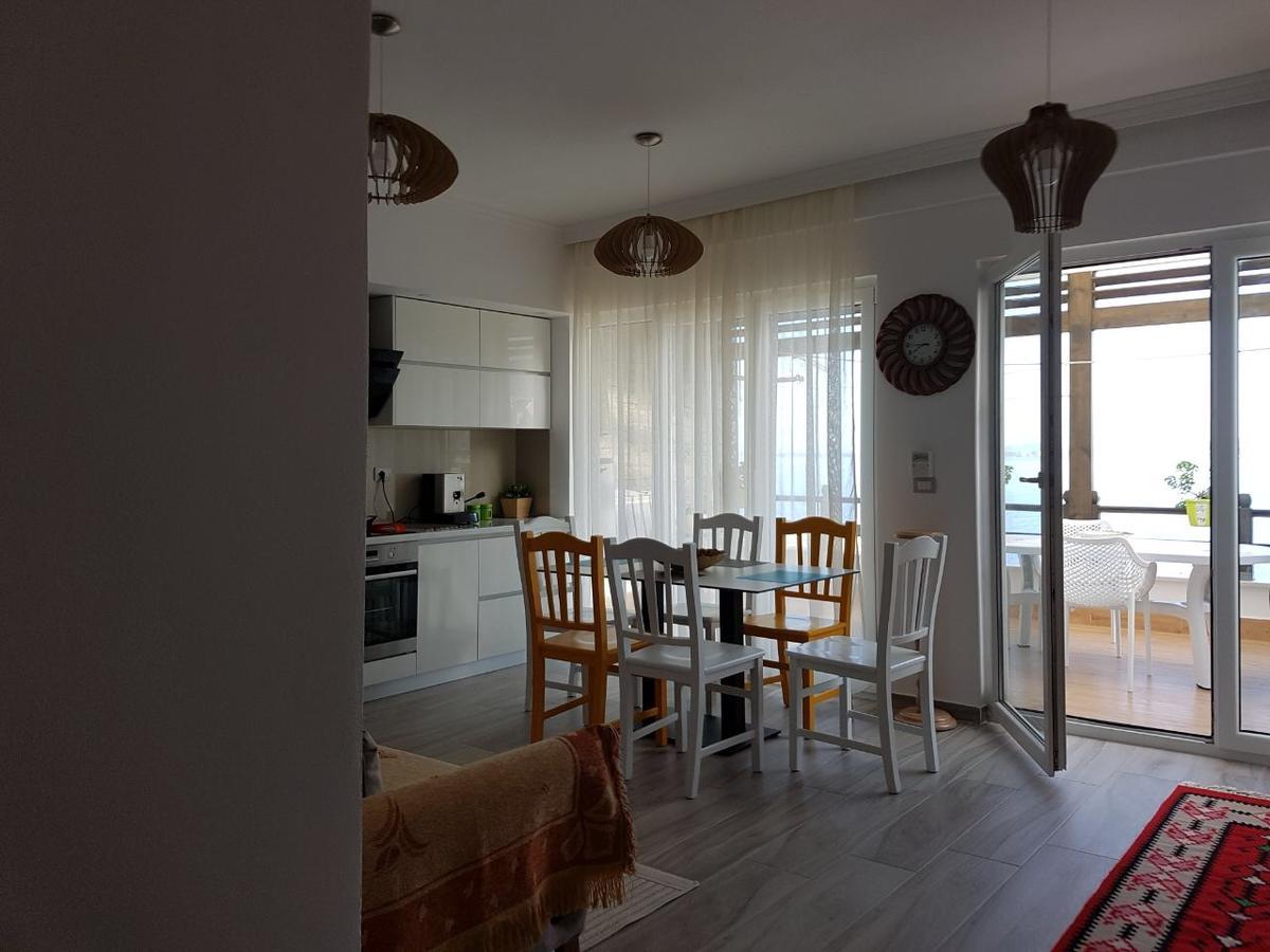 Vlorë Sofia'S Holiday Apartment מראה חיצוני תמונה