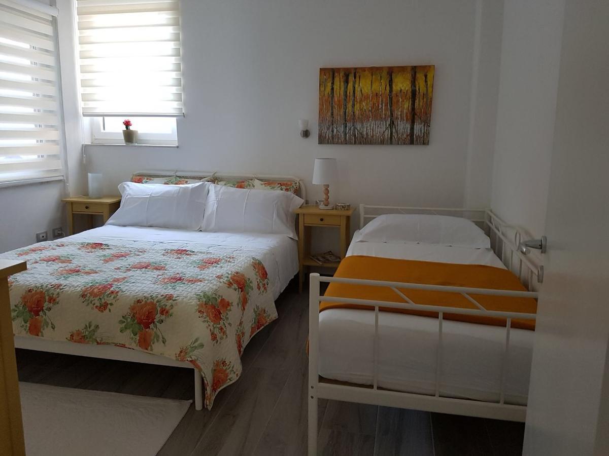 Vlorë Sofia'S Holiday Apartment מראה חיצוני תמונה