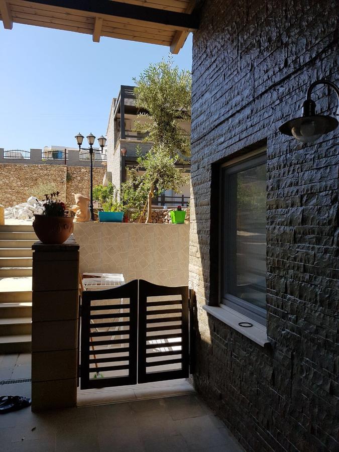 Vlorë Sofia'S Holiday Apartment מראה חיצוני תמונה