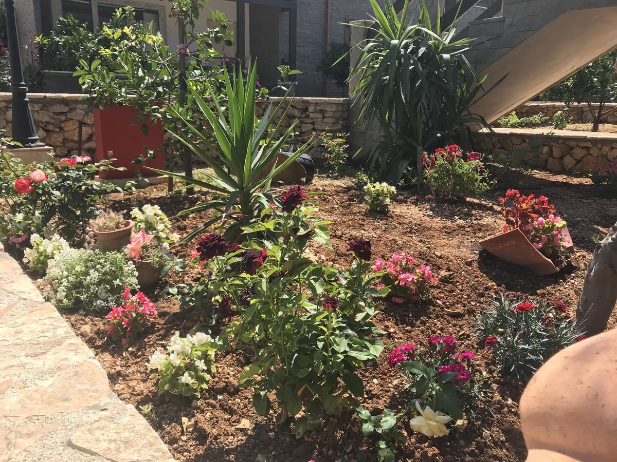Vlorë Sofia'S Holiday Apartment מראה חיצוני תמונה